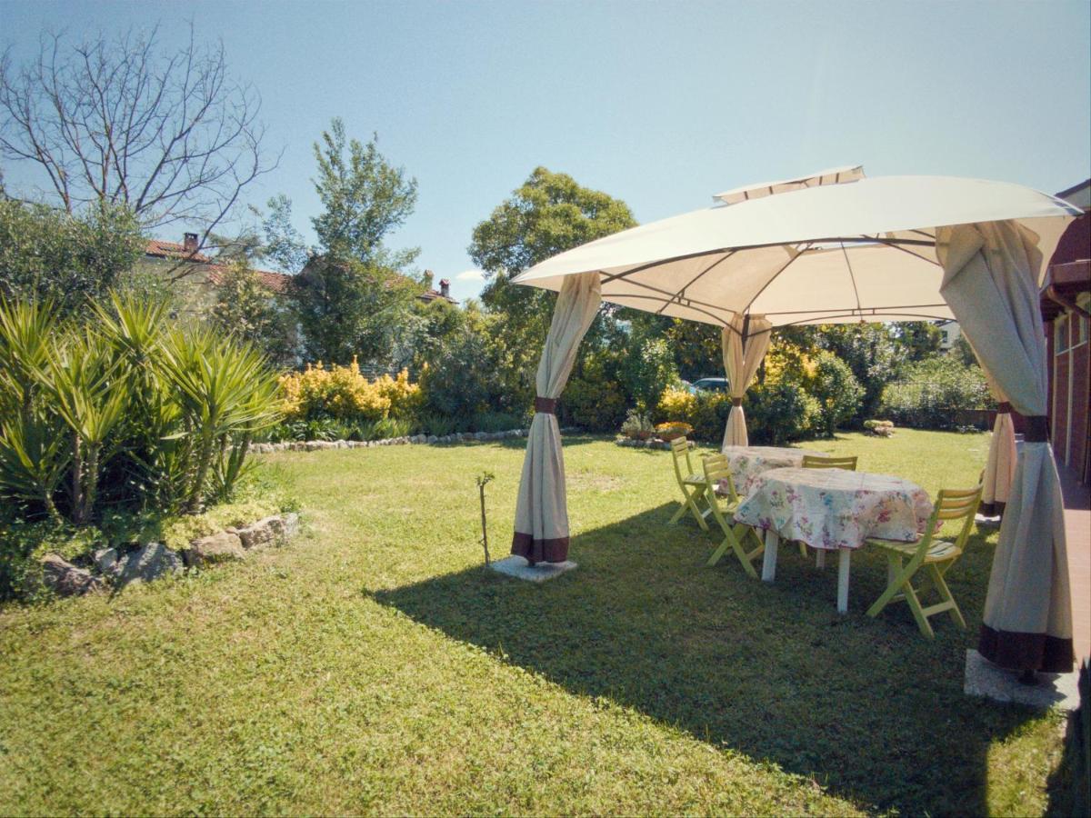 B&B Il Lupo E La Quercia Castelnuovo Magra Exterior photo