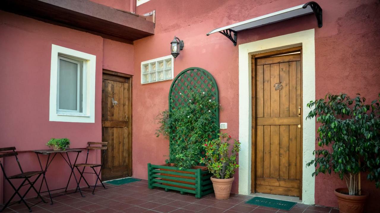 B&B Il Lupo E La Quercia Castelnuovo Magra Exterior photo